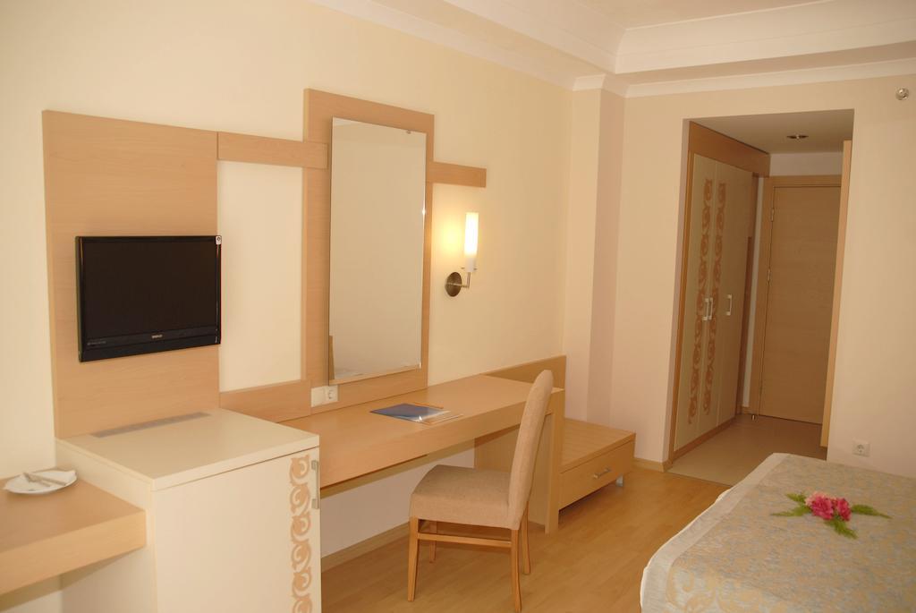 Titan Select Hotel Ultra All Inclusive Konaklı Pokoj fotografie